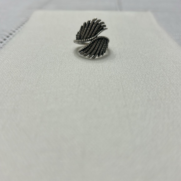 AUTHENTIC PANDORA RING - Picture 2 of 4
